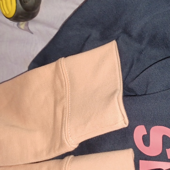 NEW Adidas xs Hoodie - Picture 4 of 10